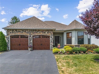 3479 Daylily Dr, Emmaus, PA 18049