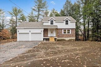 17 Chute Mountain Ln, Casco, ME 04015