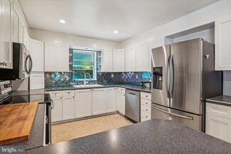 1152 Pine Tree Dr, Annapolis, MD 21409