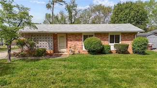 2210 Rheims Dr, Greensboro, NC 27407