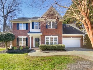 15132 Castlebridge Ln, Matthews, NC 28104