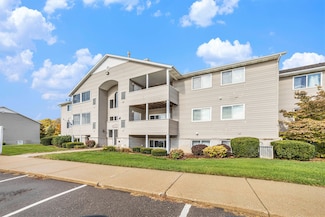 8410 N Jasonville Ct SE Unit 71, Caledonia, MI 49316