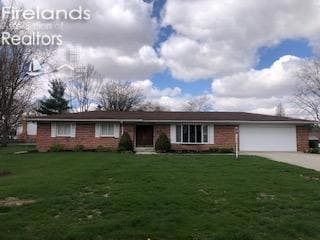54 Harvest Ln, Tiffin, OH 44883