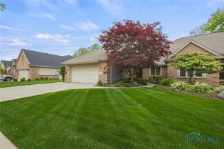200 Larchwood Dr, Bowling Green, OH 43402