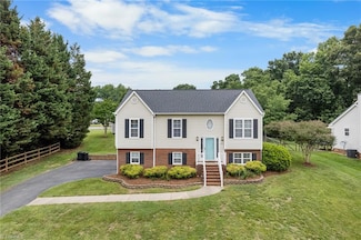 6807 Salem Quarter Rd, Belews Creek, NC 27009