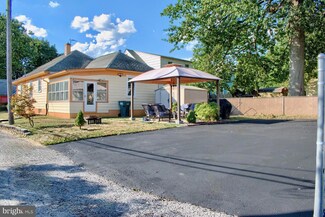 352 7th St, Northumberland, PA 17857