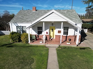 356 W Grand Ave, Porterville, CA 93257