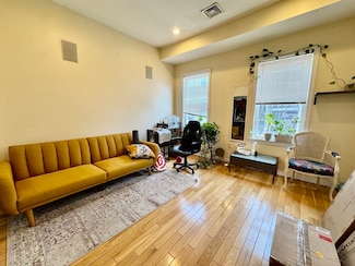 22 Elmore St Unit 2, Roxbury, MA 02119