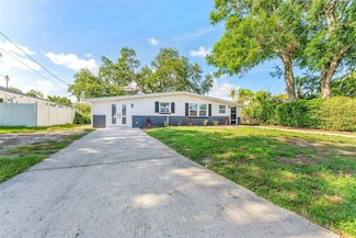 8703 Driftwood Dr, Tampa, FL 33615