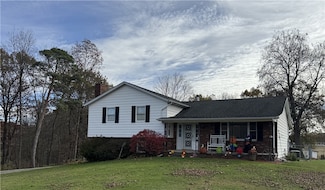 184 Walnut Dr, Shelocta, PA 15774