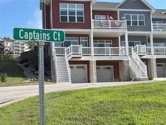 314 Captains Ct, Grafton, IL 62037