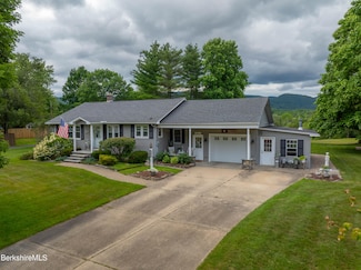 69 Wells Rd, Cheshire, MA 01225