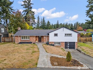 8127 Sherwood Forest St SW, Lakewood, WA 98498