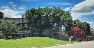 1000-1D Guadalupe St, Kerrville, TX 78028