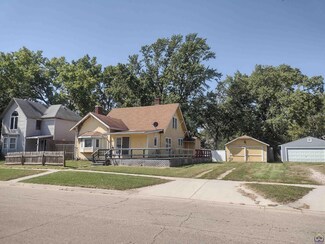 1321 NW Harrison St, Topeka, KS 66608