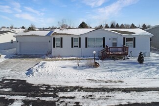 607 Bluebird Cir, Sandwich, IL 60548