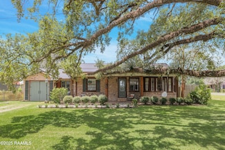 1017 Solomon St, Breaux Bridge, LA 70517
