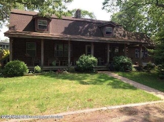 375 Arrowhead Dr, Brick, NJ 08724
