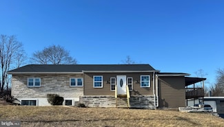 175 Highland Dr, Chambersburg, PA 17202