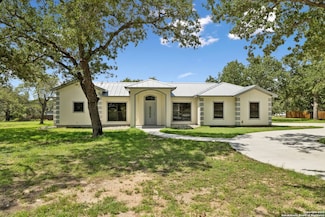 205 County Road 6865, Natalia, TX 78059