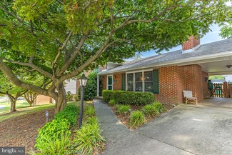 3611 29th St, Chesapeake Beach, MD 20732