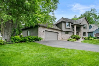 6409 Ithaca Ln N, Osseo, MN 55311
