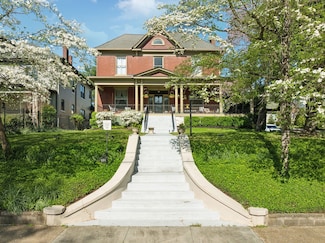 900 School St, Columbia, TN 38401