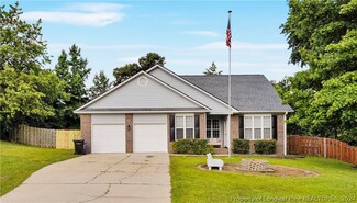 7823 Redwood Ave, Fayetteville, NC 28314