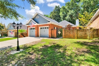 4109 Skyline Dr N, Mobile, AL 36609