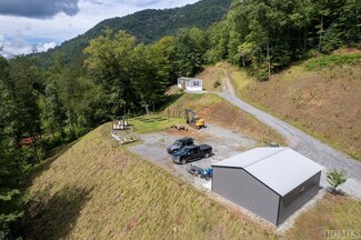 1093 Canada Rd, Tuckasegee, NC 28783