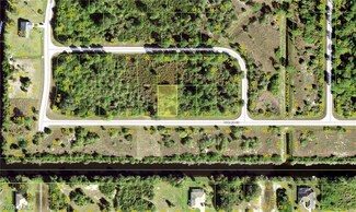 7795 St Regis Cir, Port Charlotte, FL 33981