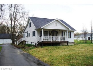 1062 Collar Price Rd SE, Brookfield, OH 44403