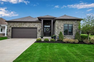 5424 Alderbrook Ln, Clarence, NY 14031