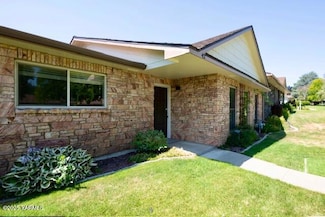 215 N 56th Ave Unit 42, Yakima, WA 98908
