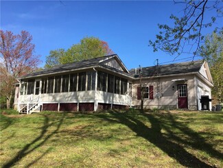 103 Meehan Ln, North Berwick, ME 03906
