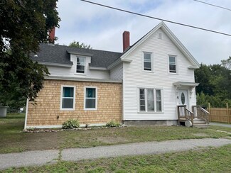 38 Prospect St, Skowhegan, ME 04976