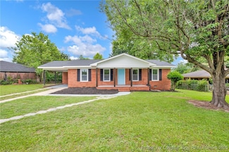 2032 Biltmore Dr, Fayetteville, NC 28304