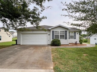 817 Trade Winds Dr, Perryville, MO 63775