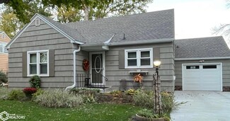 207 2nd St N, Humboldt, IA 50548