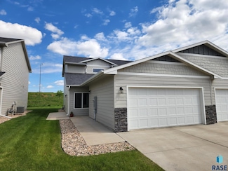 6157 S Alki Place, Sioux Falls, SD 57108