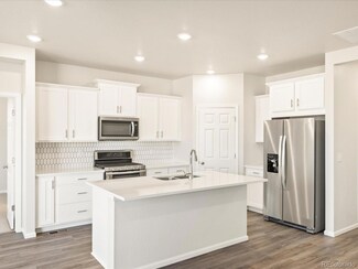 8868 Salida St, Commerce City, CO 80022