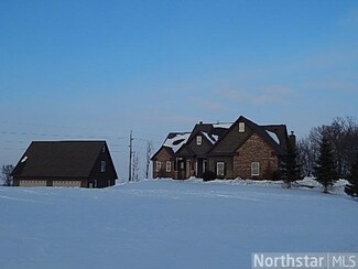 8370 8370 Davis St, Greenfield, MN 55357