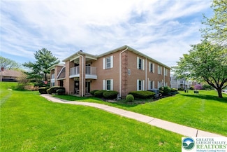 2675 Rolling Green Dr, MacUngie, PA 18062