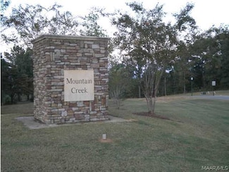 280 Merrill Ln, Deatsville, AL 36022