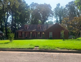 3140 Glenfinnan Rd, Memphis, TN 38128