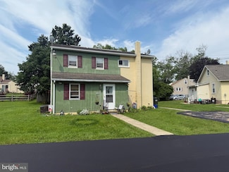 1552 B E Philadelphia Ave, Gilbertsville, PA 19525