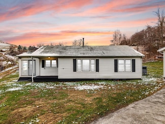 285 Pittman Rd, Stanton, KY 40380