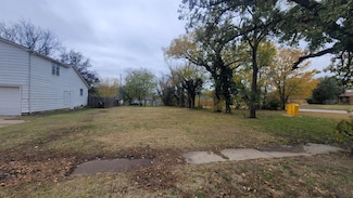 1347 N Erie Ave, Wichita, KS 67214