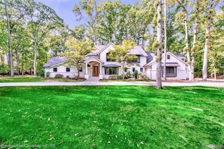 5080 Tootmoor Rd, Bloomfield Hills, MI 48302
