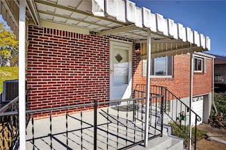 813 Alberta Dr, West Mifflin, PA 15122